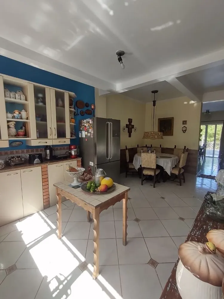 Casa, 3 quartos, 250 m² - Foto 3