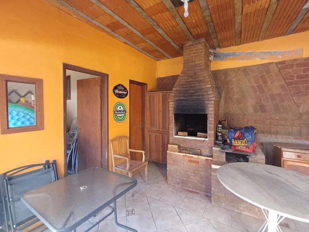 Casa, 3 quartos, 192 m² - Foto 2
