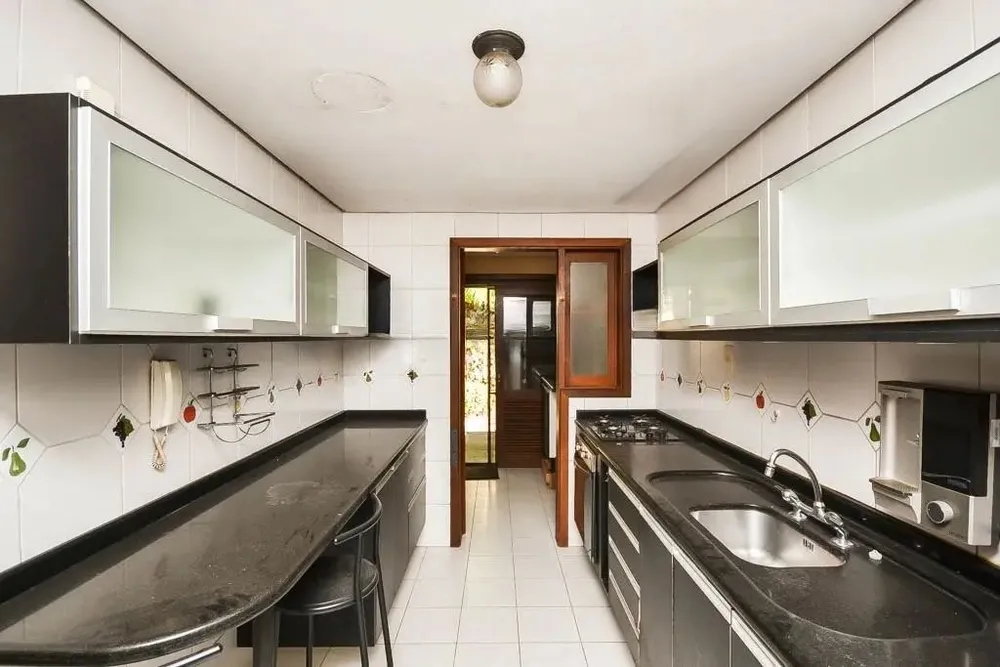 Casa, 3 quartos, 205 m² - Foto 2