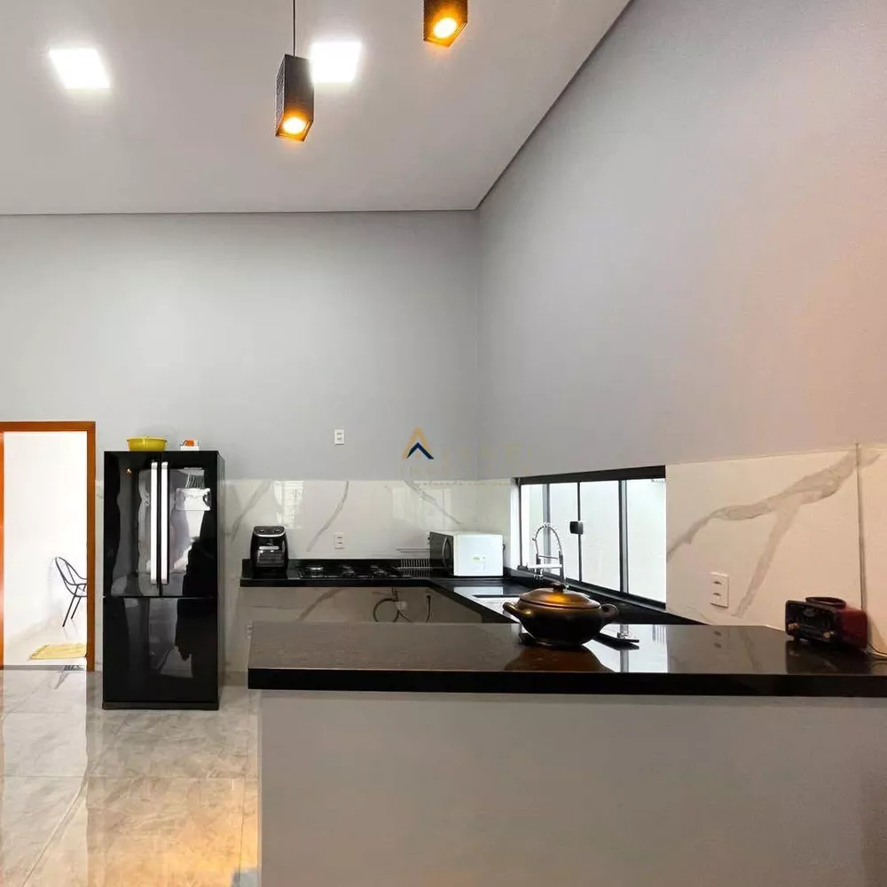 Casa, 3 quartos, 180 m² - Foto 1