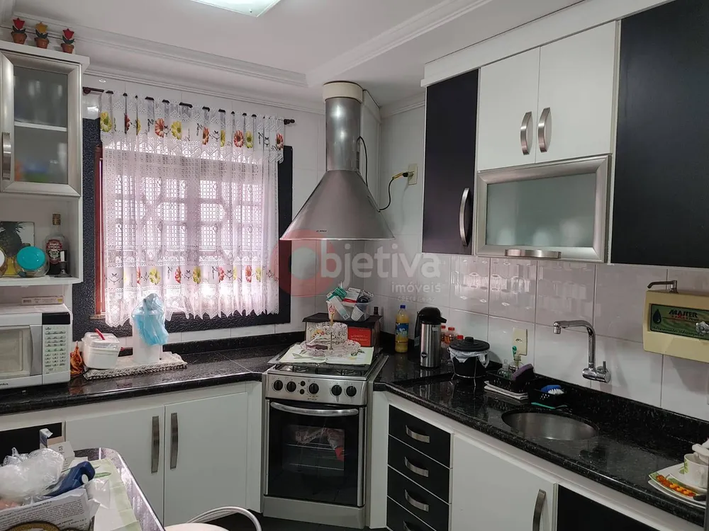 Casa, 3 quartos, 210 m² - Foto 13
