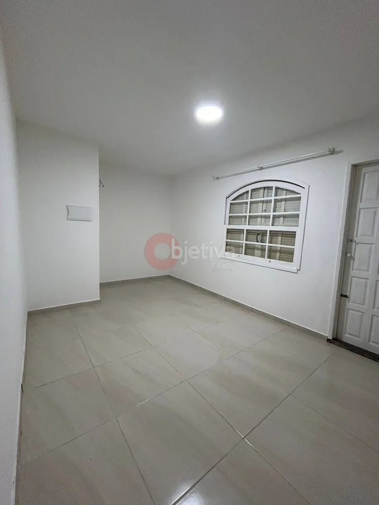 Casa, 1 quarto, 61 m² - Foto 2