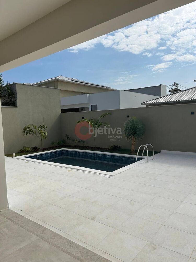 Casa de Condomínio à venda com 3 quartos, 360m² - Foto 1