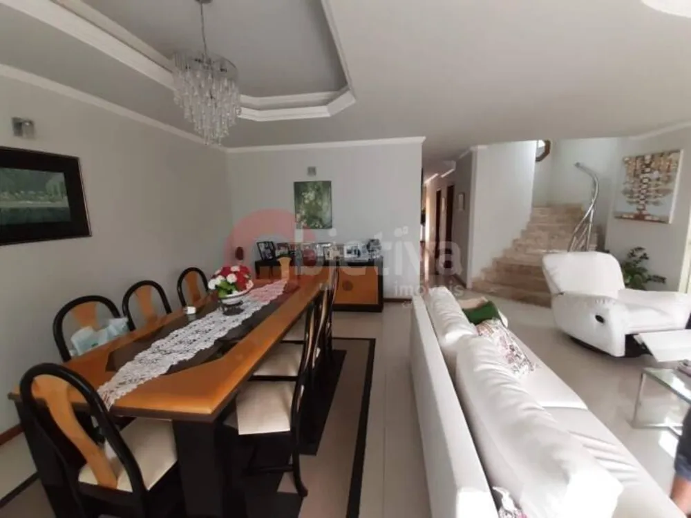 Casa, 6 quartos, 260 m² - Foto 21