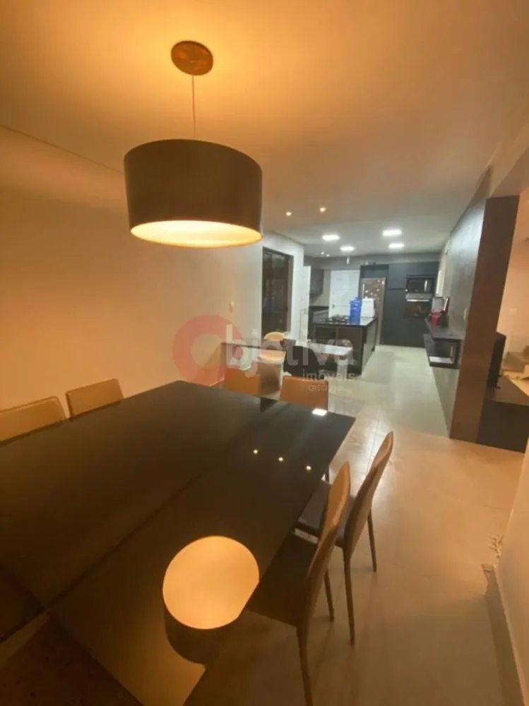 Casa, 5 quartos, 220 m² - Foto 6