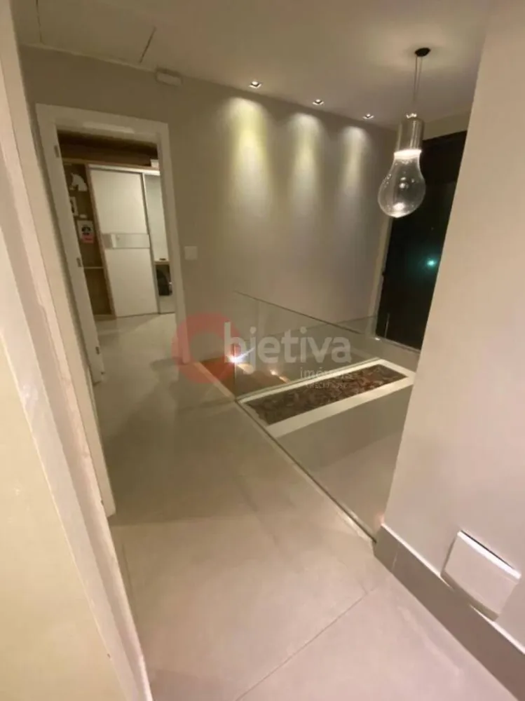 Casa, 5 quartos, 220 m² - Foto 1
