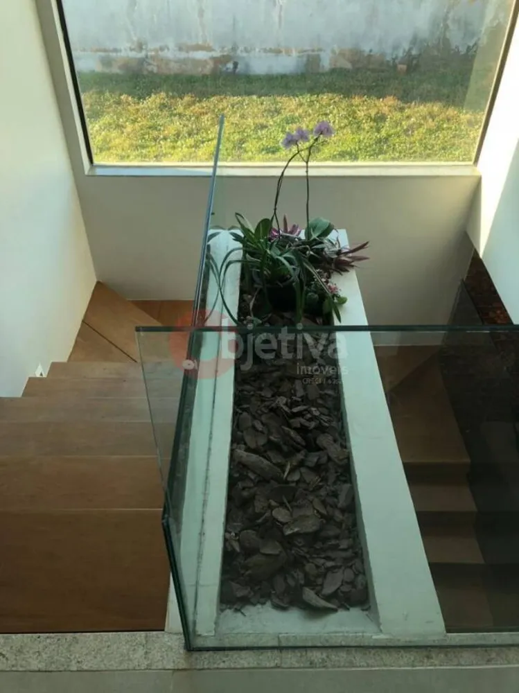 Casa, 5 quartos, 220 m² - Foto 12
