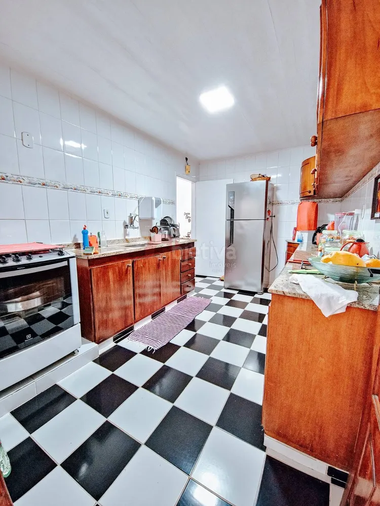 Casa, 5 quartos, 150 m² - Foto 7