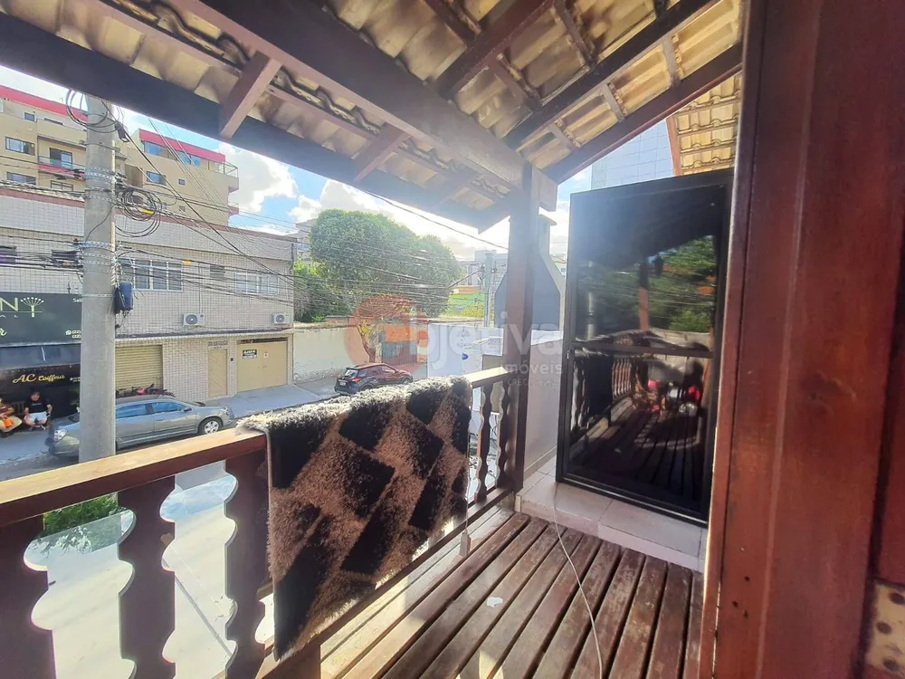Casa, 5 quartos, 159 m² - Foto 2