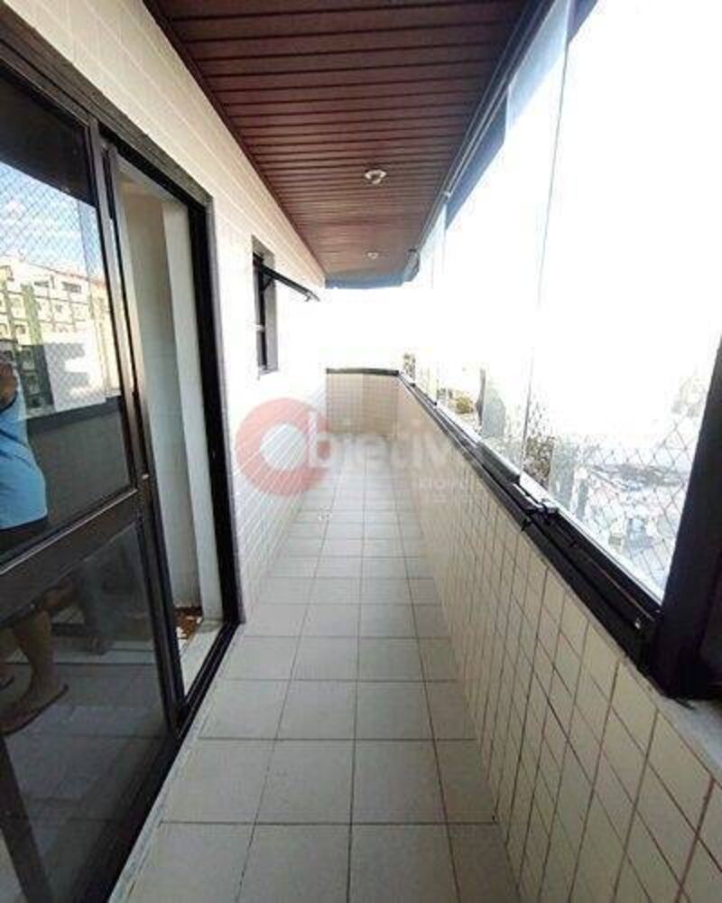 Apartamento à venda com 1 quarto, 65m² - Foto 4