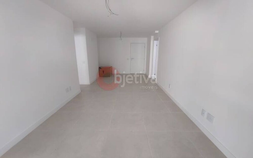 Apartamento à venda com 2 quartos, 115m² - Foto 1