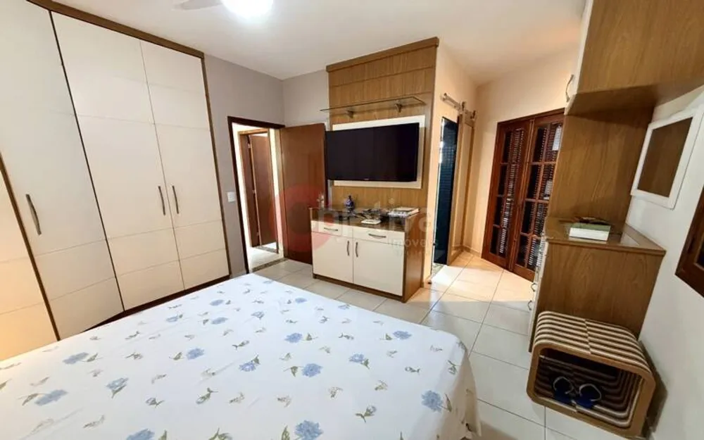 Casa, 6 quartos, 420 m² - Foto 2