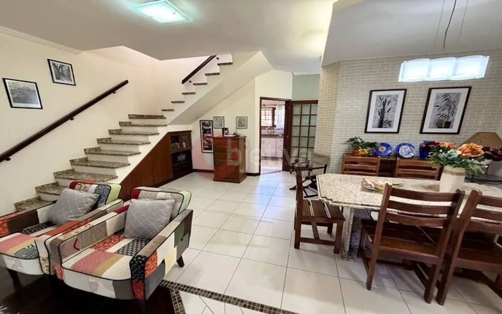 Casa, 6 quartos, 420 m² - Foto 4