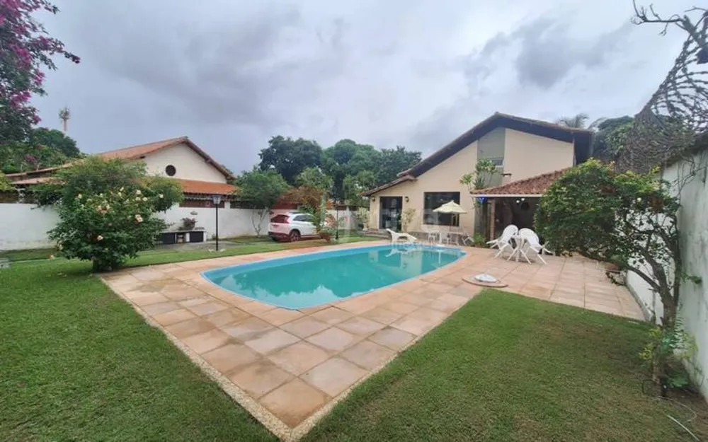 Casa, 5 quartos, 230 m² - Foto 1