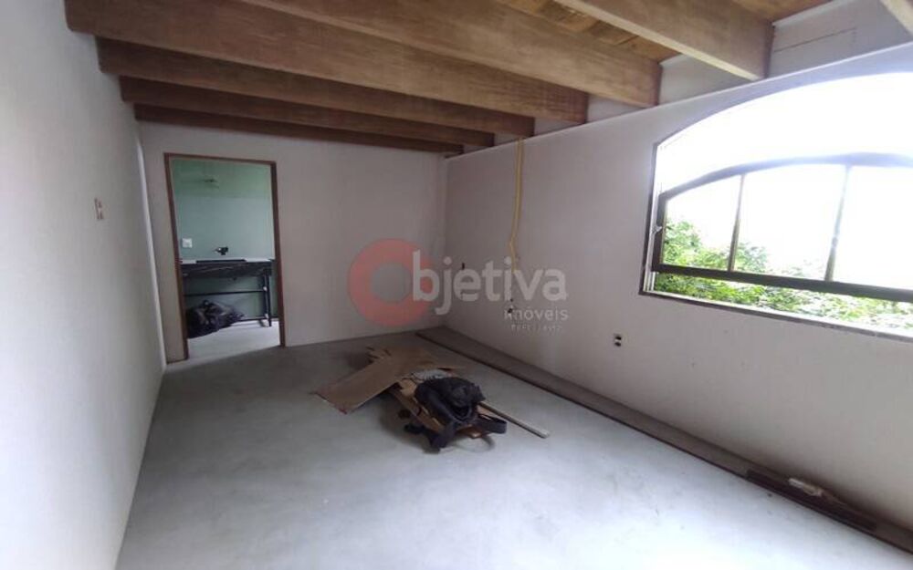 Casa, 3 quartos, 250 m² - Foto 2