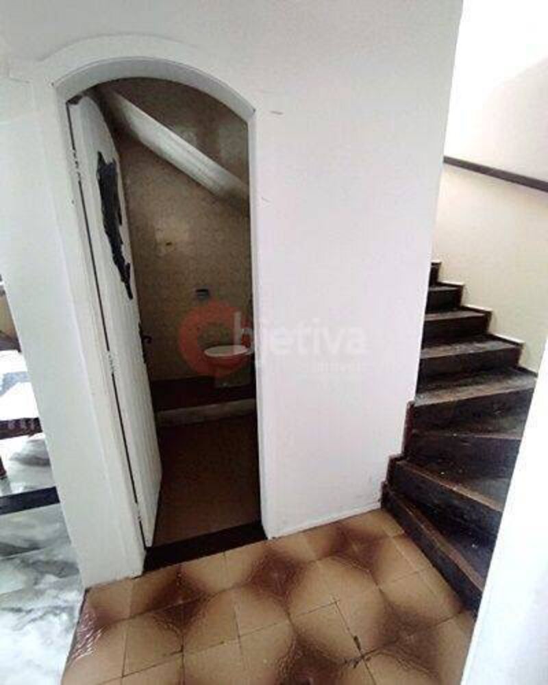 Prédio Inteiro à venda com 10 quartos, 360m² - Foto 1