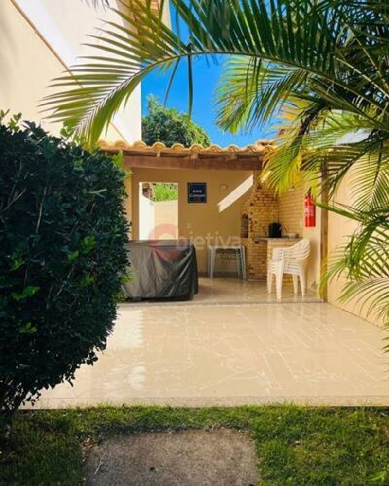 Casa de Condomínio à venda com 4 quartos, 170m² - Foto 2
