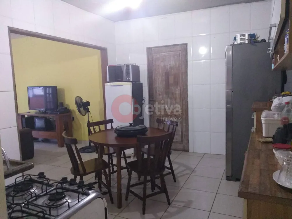 Casa, 6 quartos, 280 m² - Foto 3