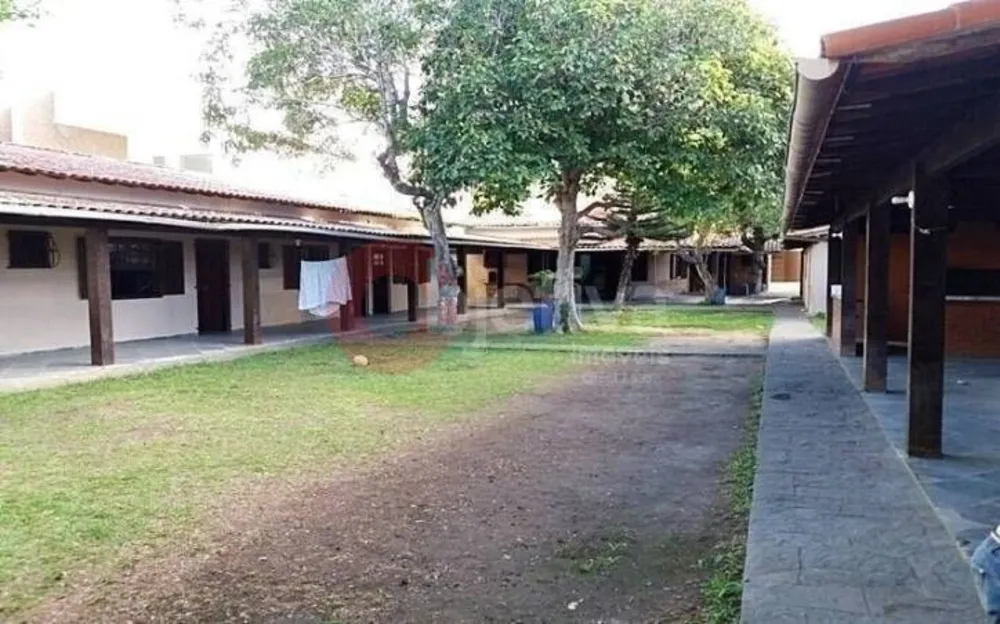 Casa, 8 quartos, 1346 m² - Foto 3