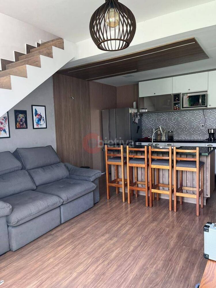 Casa à venda com 3 quartos, 180m² - Foto 2