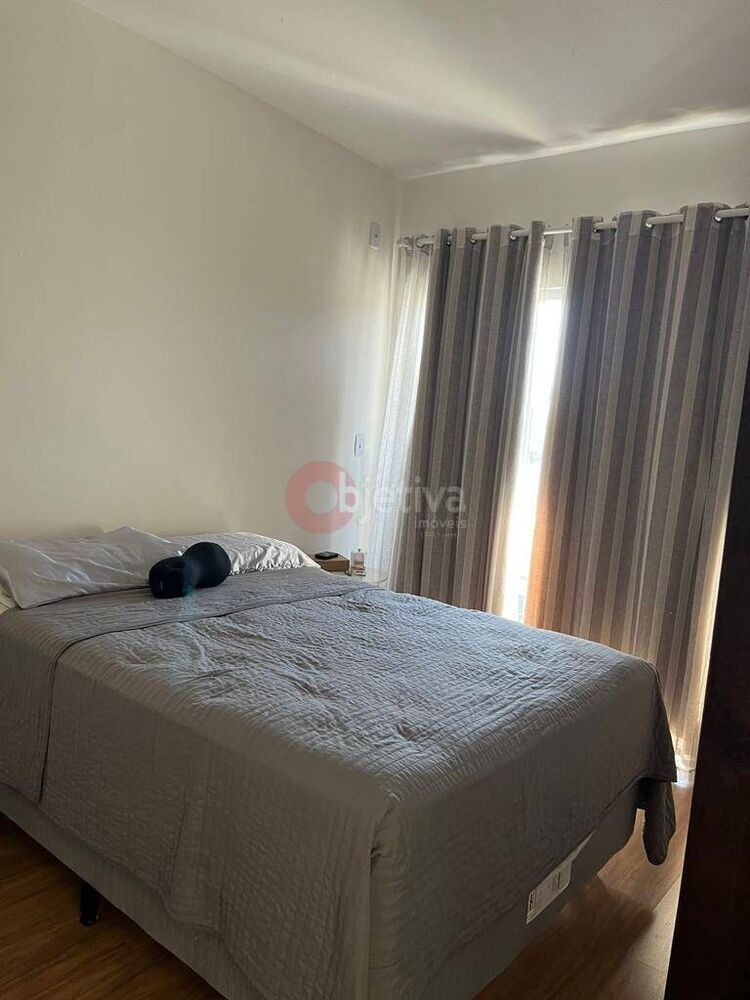 Casa à venda com 3 quartos, 180m² - Foto 4