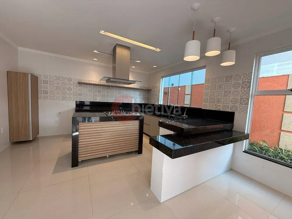 Casa, 4 quartos, 250 m² - Foto 12
