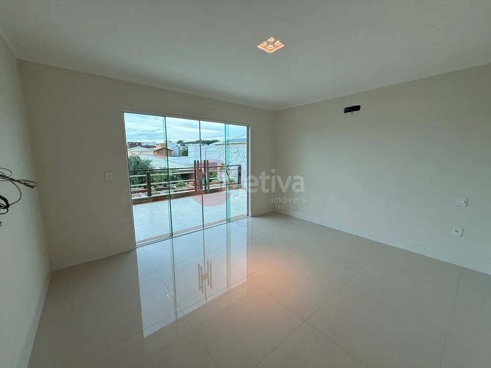 Casa, 4 quartos, 250 m² - Foto 24