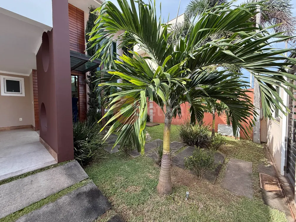 Casa, 4 quartos, 250 m² - Foto 2