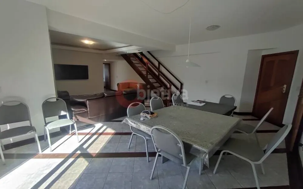 Cobertura, 4 quartos, 220 m² - Foto 2