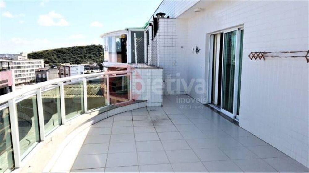 Cobertura à venda com 3 quartos, 130m² - Foto 2