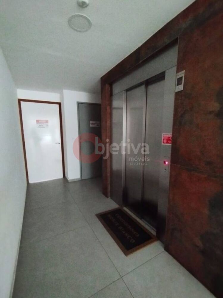Cobertura, 3 quartos, 230 m² - Foto 2