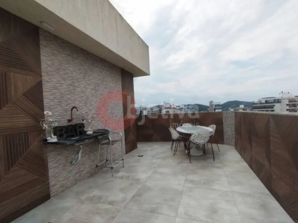 Cobertura, 3 quartos, 230 m² - Foto 2