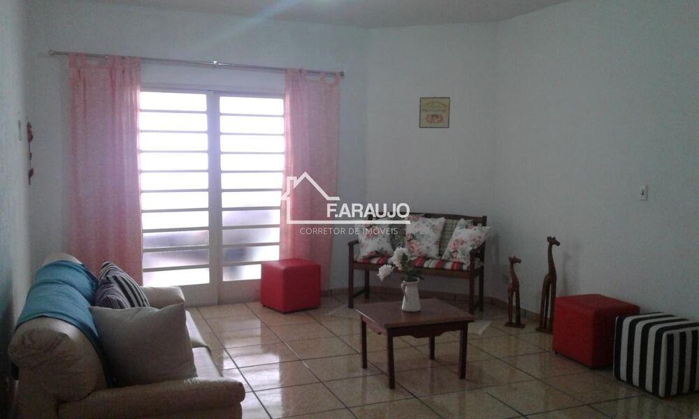 Casa, 3 quartos, 234 m² - Foto 4