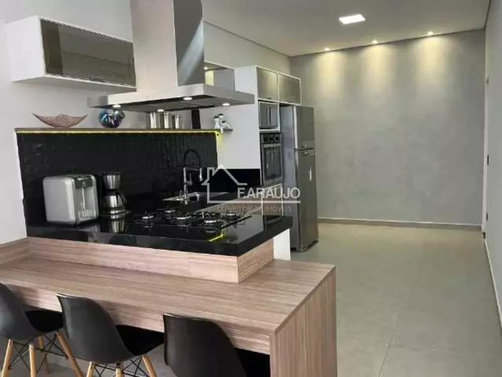 Casa de Condomínio à venda com 3 quartos, 190m² - Foto 3