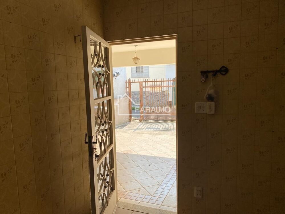 Casa à venda com 3 quartos, 112m² - Foto 8