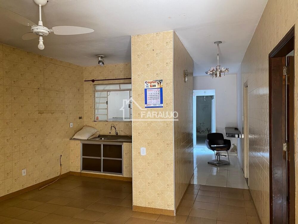 Casa à venda com 3 quartos, 112m² - Foto 2