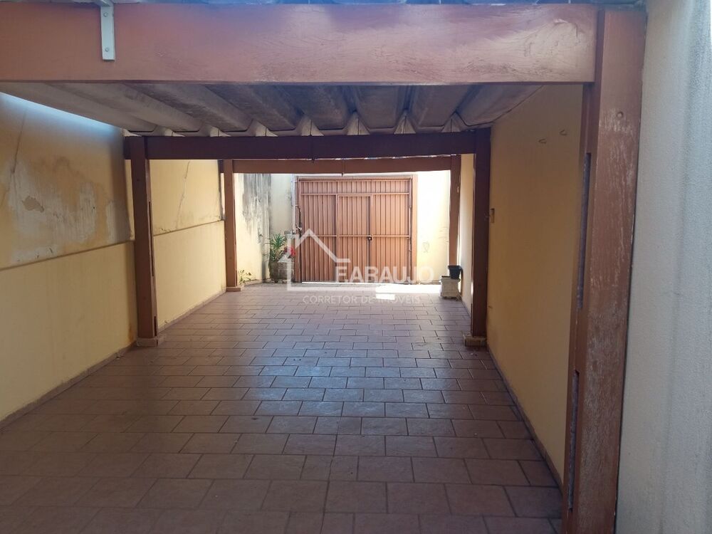 Casa, 4 quartos, 225 m² - Foto 2