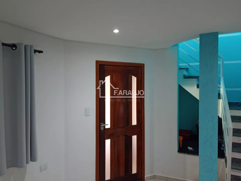 Casa à venda com 3 quartos, 157m² - Foto 4