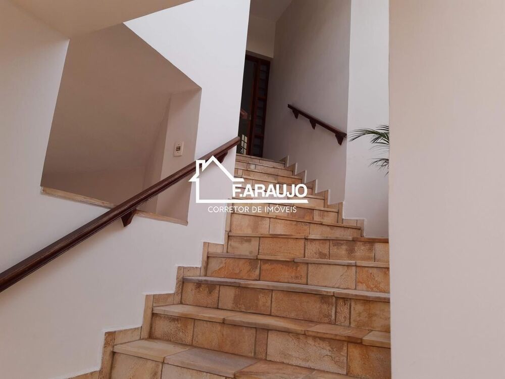 Casa, 3 quartos, 304 m² - Foto 8