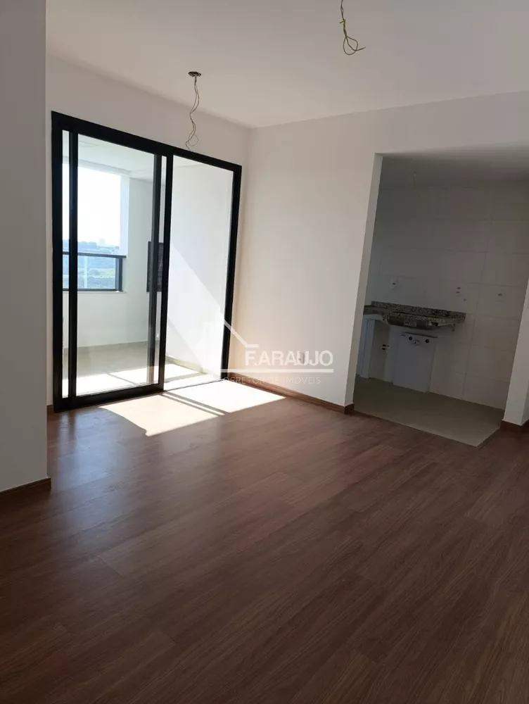 Apartamento à venda com 2 quartos, 62m² - Foto 4