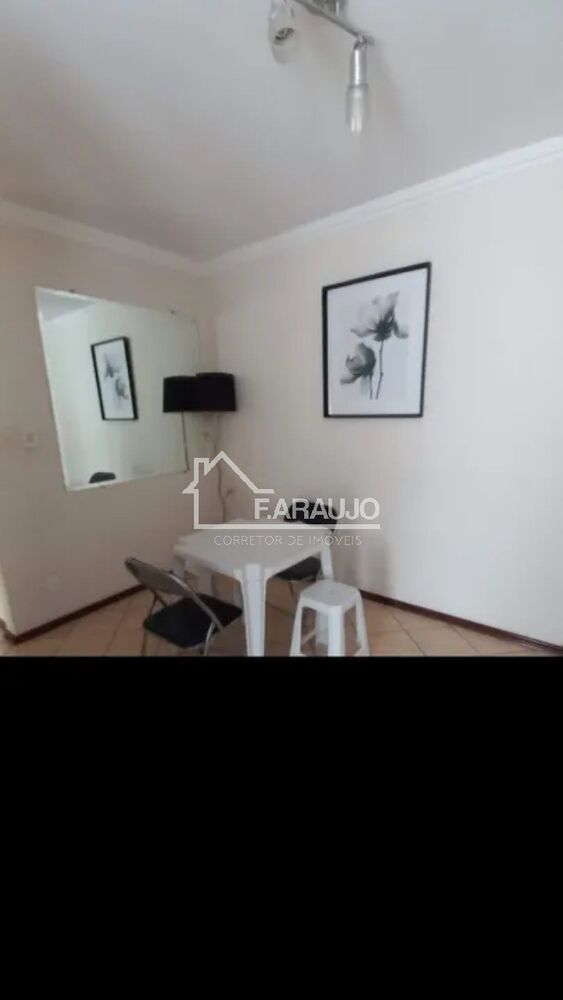Apartamento à venda com 3 quartos, 130m² - Foto 2