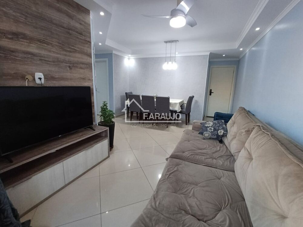 Apartamento à venda com 3 quartos, 80m² - Foto 2