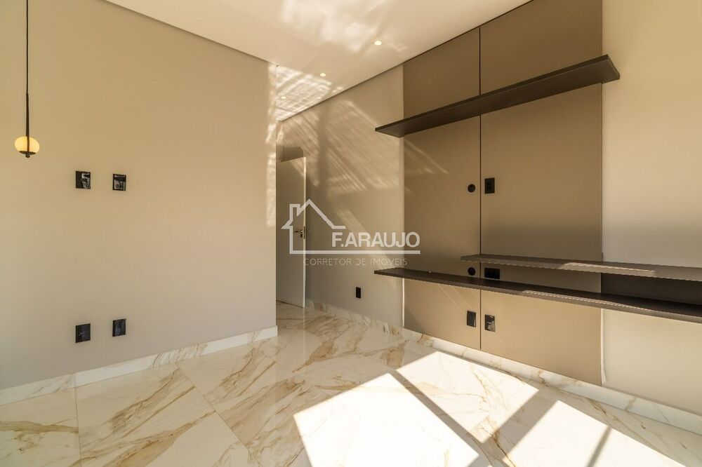 Casa de Condomínio para alugar com 3 quartos, 460m² - Foto 11