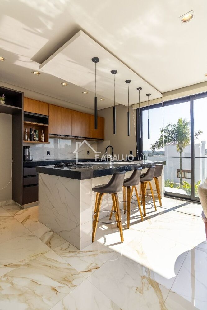Casa de Condomínio para alugar com 3 quartos, 460m² - Foto 4