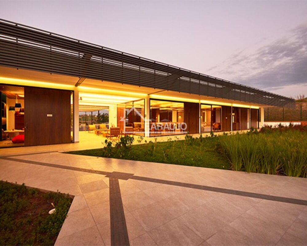 Casa de Condomínio para alugar com 3 quartos, 460m² - Foto 17