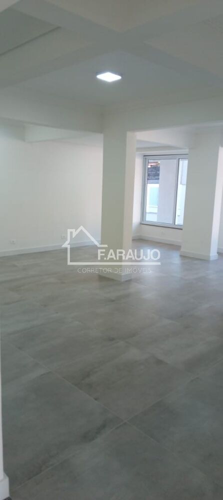 Apartamento à venda com 2 quartos, 130m² - Foto 1