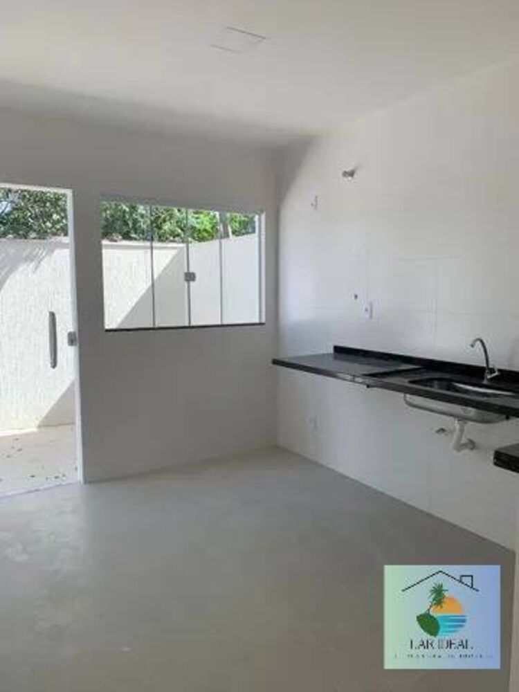 Casa à venda com 2 quartos, 60m² - Foto 1