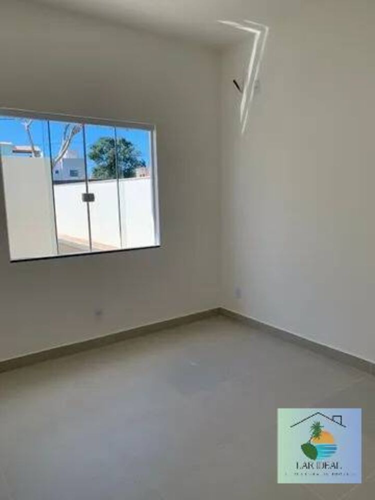Casa à venda com 2 quartos, 60m² - Foto 3