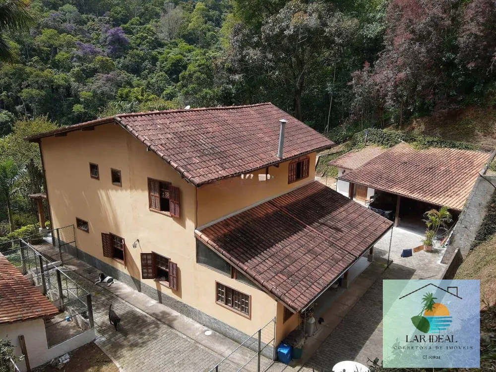 Casa, 3 quartos, 220 m² - Foto 1