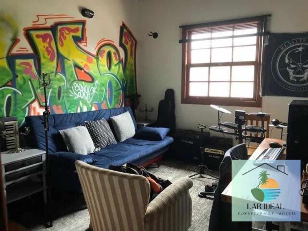 Casa à venda com 2 quartos, 140m² - Foto 7